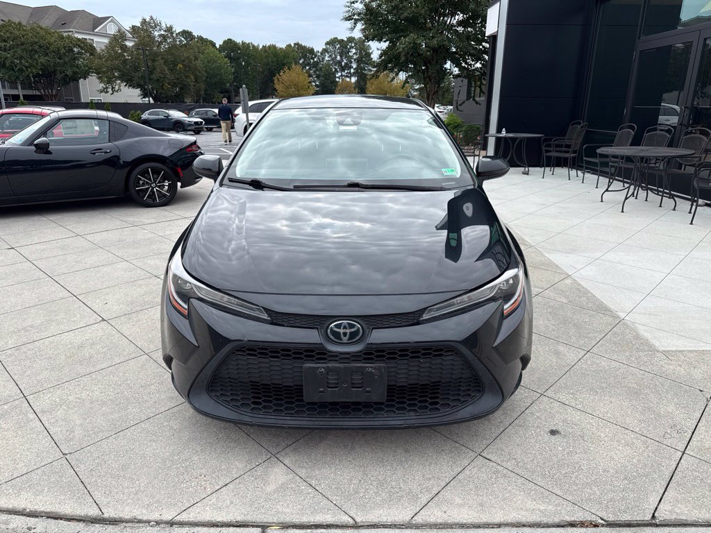 Used 2021 Toyota Corolla LE w/ Carpet Mat Package (TMS) FWD image 2
