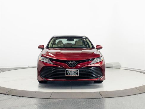 Used 2018 Toyota Camry XLE w/ Audio Package FWD image 2