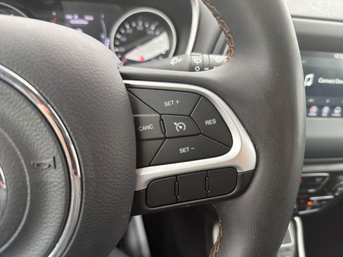 Certified 2021 Jeep Compass Latitude image 25