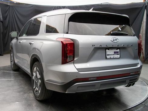 Used 2024 Hyundai Palisade SEL w/ Premium Package image 10