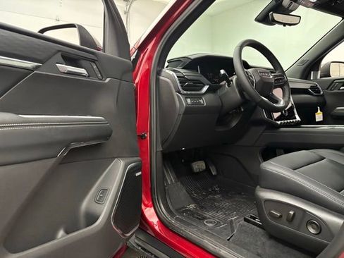New 2026 GMC Acadia Elevation w/ Elevation Premium Package AWD/4WD image 17