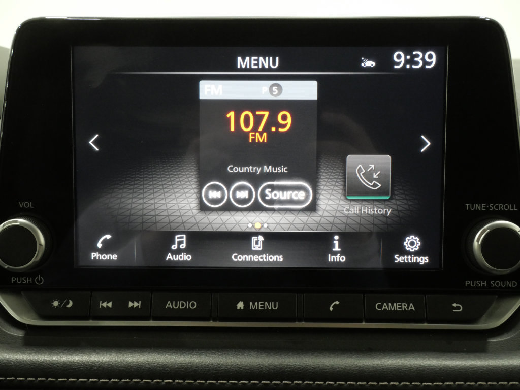 Used 2024 Nissan Rogue SV AWD/4WD image 17