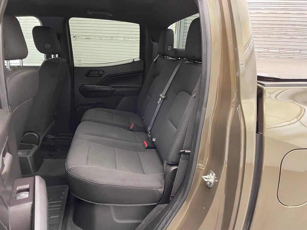 Used 2024 Chevrolet Colorado W/T RWD image 25