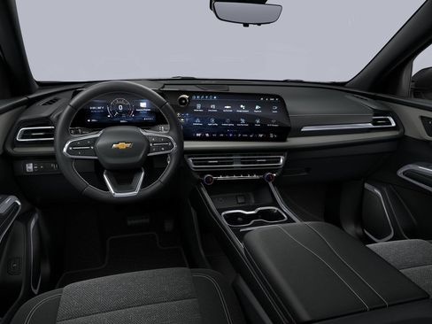 New 2026 Chevrolet Traverse LT w/ Sun and Wheel Package FWD image 36
