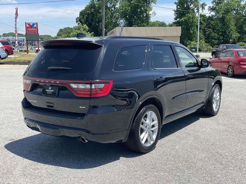 Used 2024 Dodge Durango GT RWD image 6