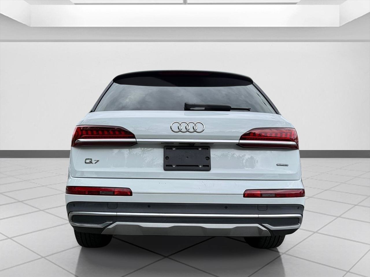 Used 2023 Audi Q7 2.0T Premium Plus w/ Premium Plus Package AWD/4WD image 4