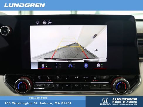 Used 2024 GMC Canyon AT4X image 22