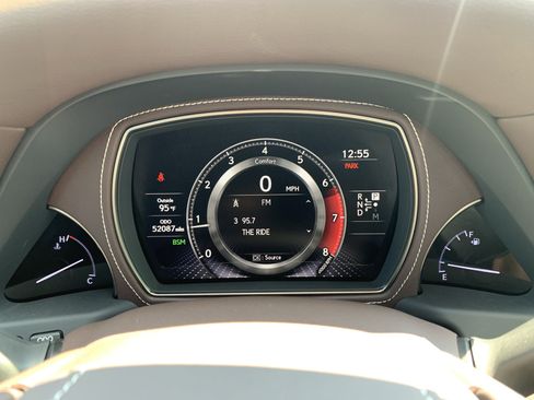 Used 2019 Lexus LS 500 w/ Interior Upgrade Package RWD image 2