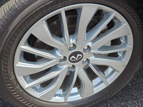 Used 2025 INFINITI QX50 Luxe AWD/4WD image 21