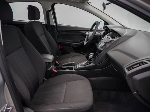 Used 2016 Ford Focus SE FWD image 20