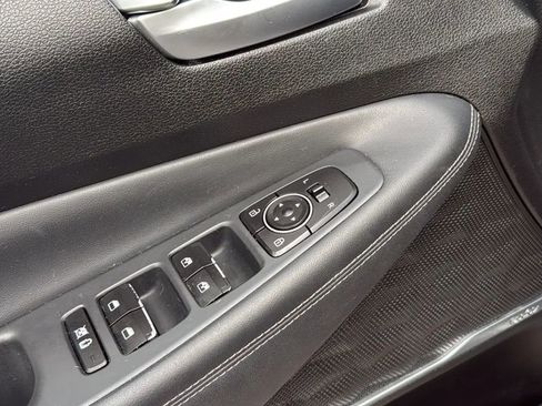 Used 2019 Hyundai Santa Fe FWD image 14