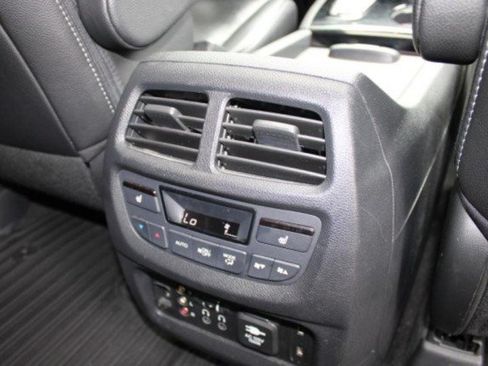 Used 2017 Honda Pilot Elite image 18