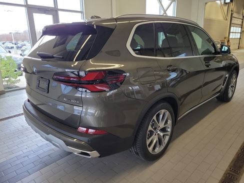 New 2026 BMW X5 xDrive50e AWD/4WD image 7