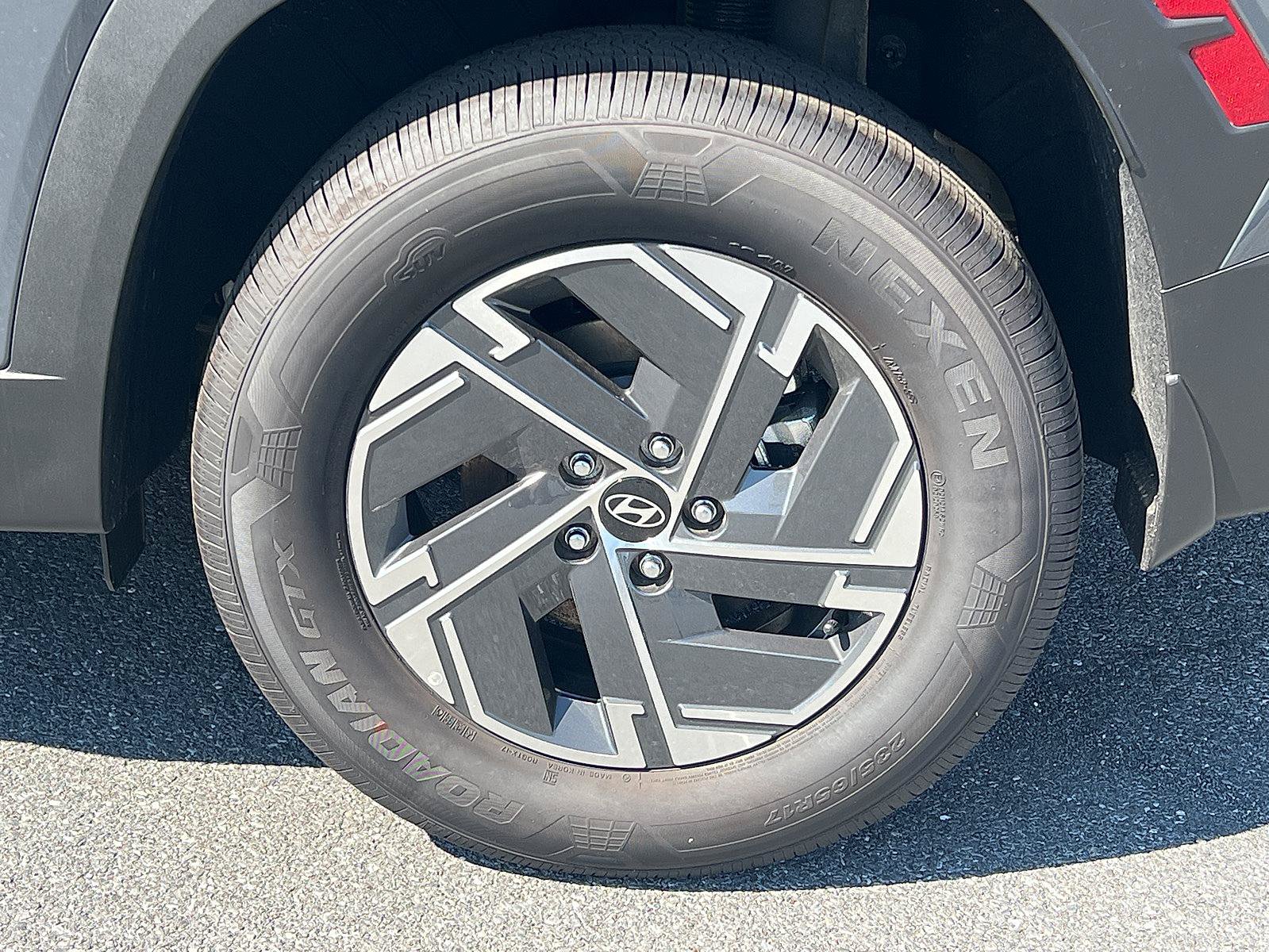 New 2026 Hyundai Tucson Blue SE AWD/4WD image 5