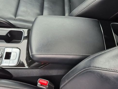 Used 2025 Kia Telluride S image 21