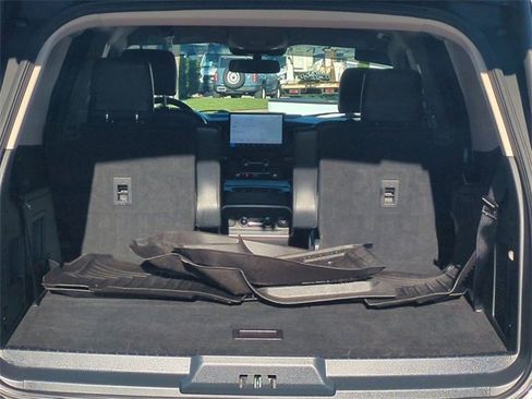 Certified 2023 Ford Expedition XLT image 13