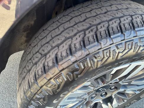 Used 2025 Chevrolet Tahoe Z71 AWD/4WD image 43