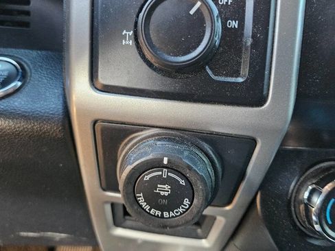 Used 2019 Ford F150 Lariat image 27