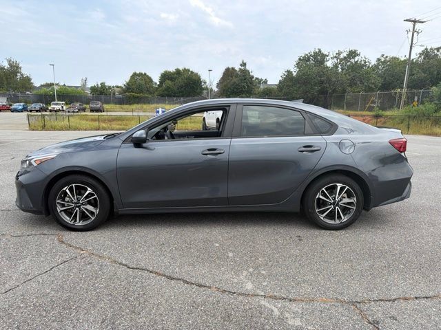 Used 2022 Kia Forte LXS FWD image 5