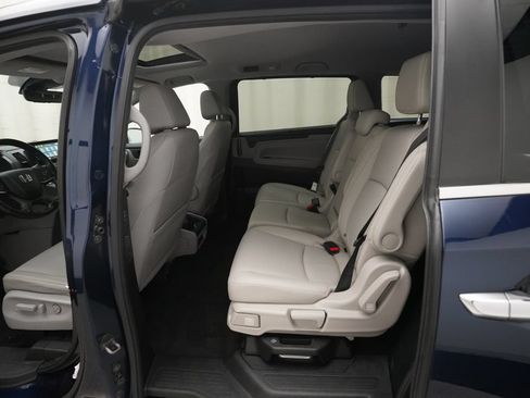 Used 2023 Honda Odyssey EX-L image 16