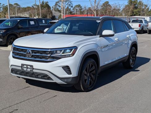 Used 2022 Volkswagen Atlas Cross Sport SE image 7