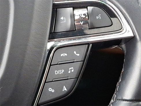 Certified 2023 Lincoln Nautilus Reserve image 24