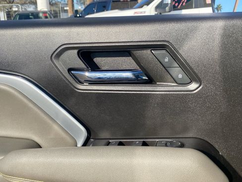 Used 2024 Chevrolet Colorado ZR2 image 16