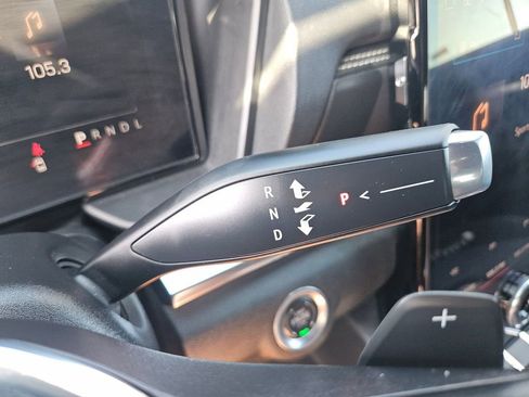 Used 2025 GMC Terrain Elevation image 28