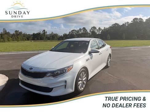 Used 2017 Kia Optima LX w/ Option Group 014 FWD image 1