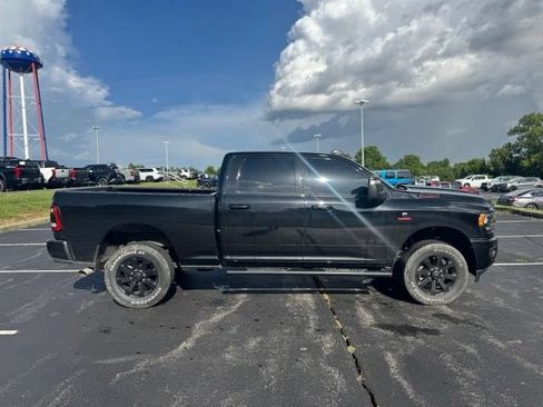 Used 2024 RAM 2500 Big Horn w/ Night Edition AWD/4WD image 2