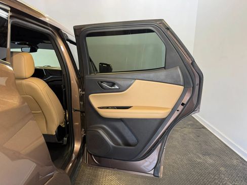 Used 2019 Chevrolet Blazer Premier AWD/4WD image 26