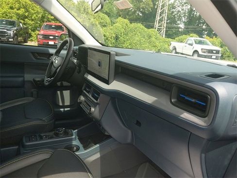 New 2025 Ford Maverick Lobo image 39