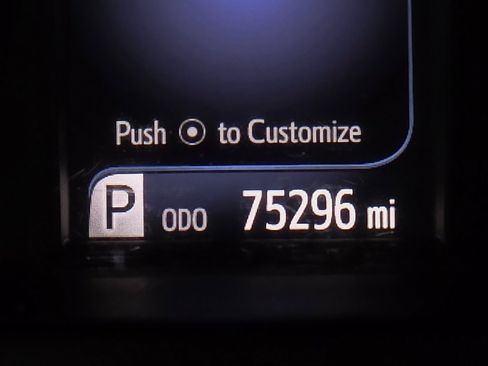 Used 2017 Toyota Camry SE image 35