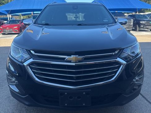 Used 2021 Chevrolet Equinox Premier FWD image 2