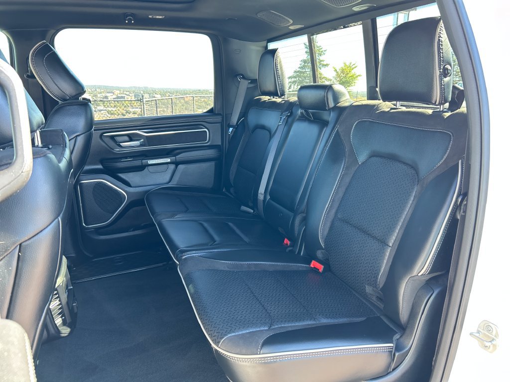 Used 2023 RAM 1500 Laramie AWD/4WD image 18