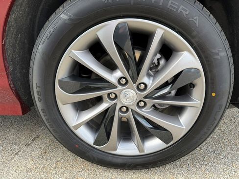 Certified 2022 Buick Encore GX Select w/ Sport Touring Package image 7