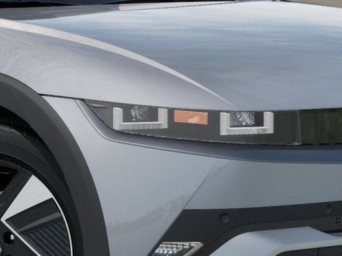 New 2026 Hyundai Ioniq 5 SE AWD/4WD image 9
