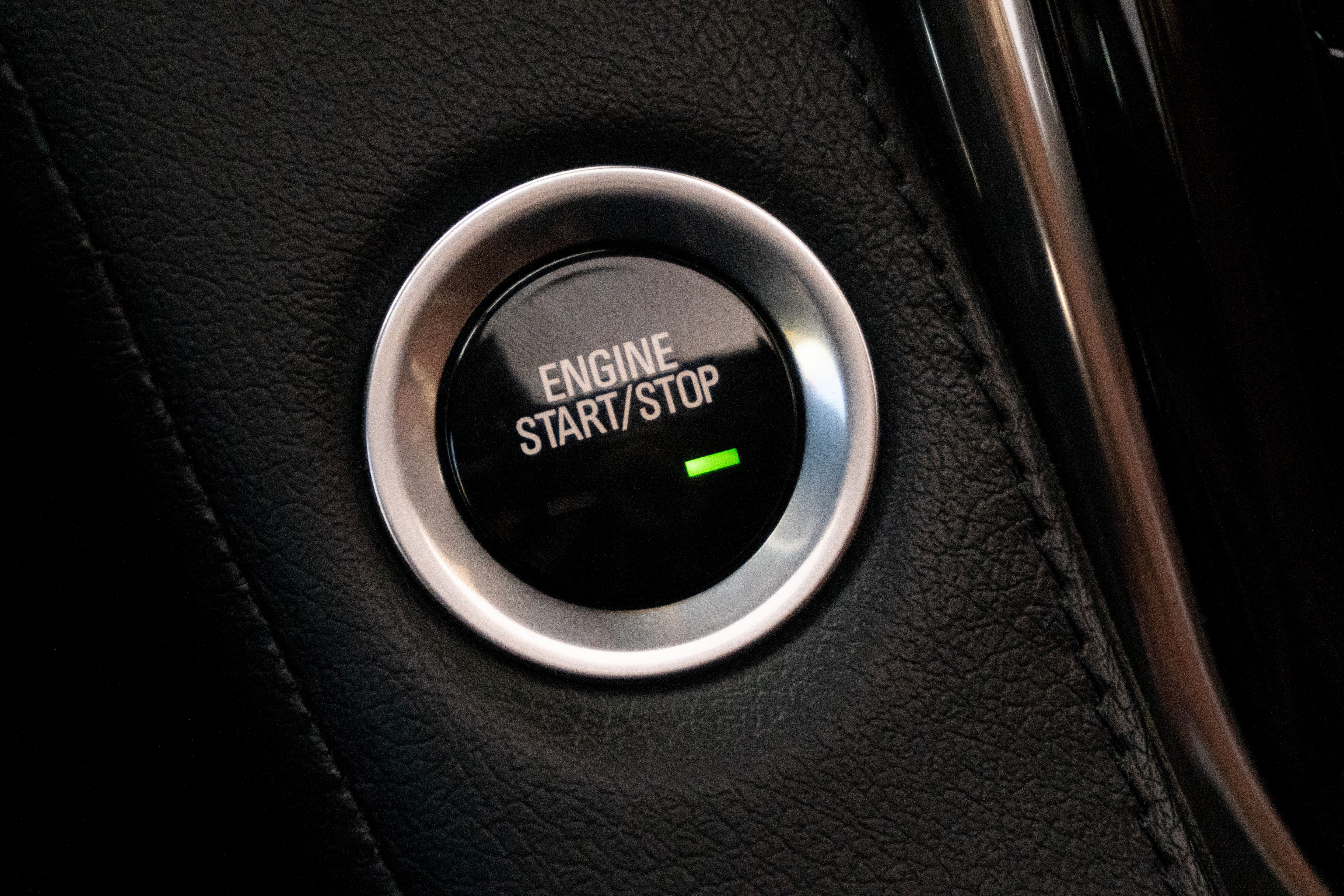 Used 2016 Cadillac Escalade ESV Premium AWD/4WD image 19