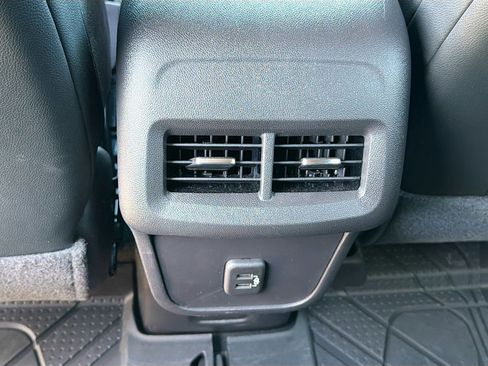 Used 2024 Chevrolet Equinox RS w/ RS Leather Package FWD image 32