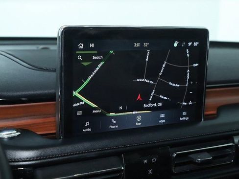 Certified 2023 Lincoln Aviator Reserve w/ Equipment Group 201A image 28