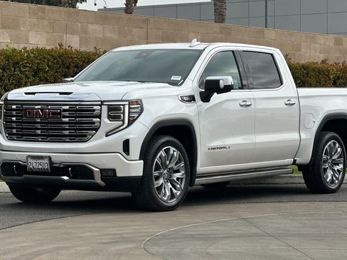 Used 2023 GMC Sierra 1500 Denali w/ Denali Reserve Package image 8