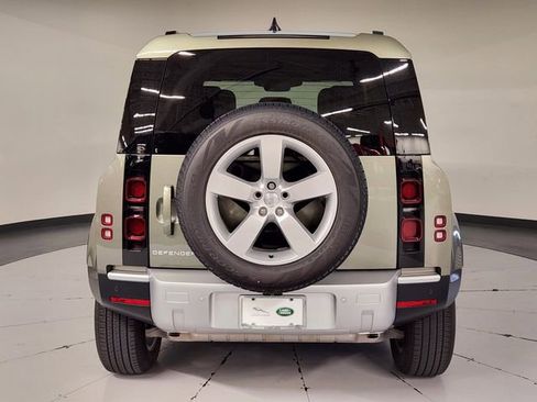 Used 2025 Land Rover Defender 110 S image 10