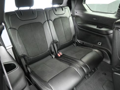 Used 2023 Jeep Grand Cherokee L Laredo AWD/4WD image 39