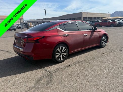 Used 2021 Nissan Altima 2.5 SV w/ SV Premium Package FWD image 5