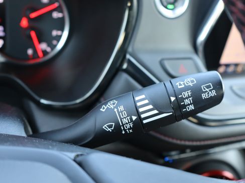 Used 2019 Chevrolet Blazer RS AWD/4WD image 24