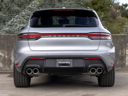 Certified 2026 Porsche Macan AWD/4WD image 10