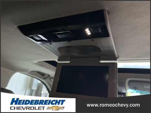 Used 2016 Chevrolet Suburban LTZ AWD/4WD image 41