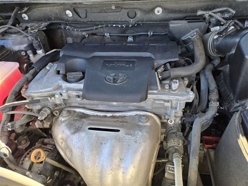 Used 2017 Toyota RAV4 XLE image 19