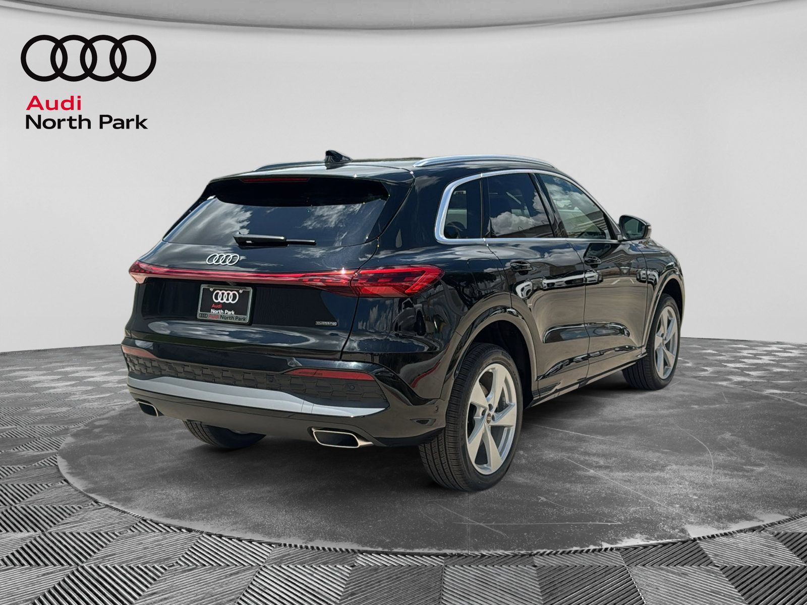 New 2026 Audi Q5 Premium AWD/4WD image 7
