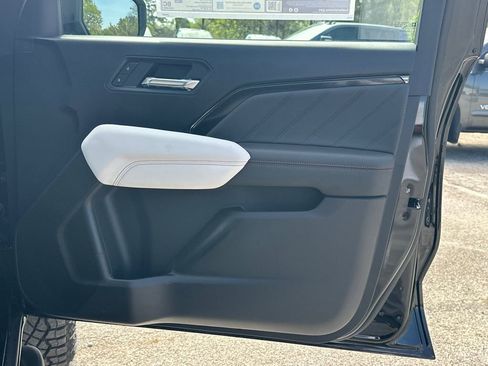 New 2026 GMC Canyon AT4X image 15